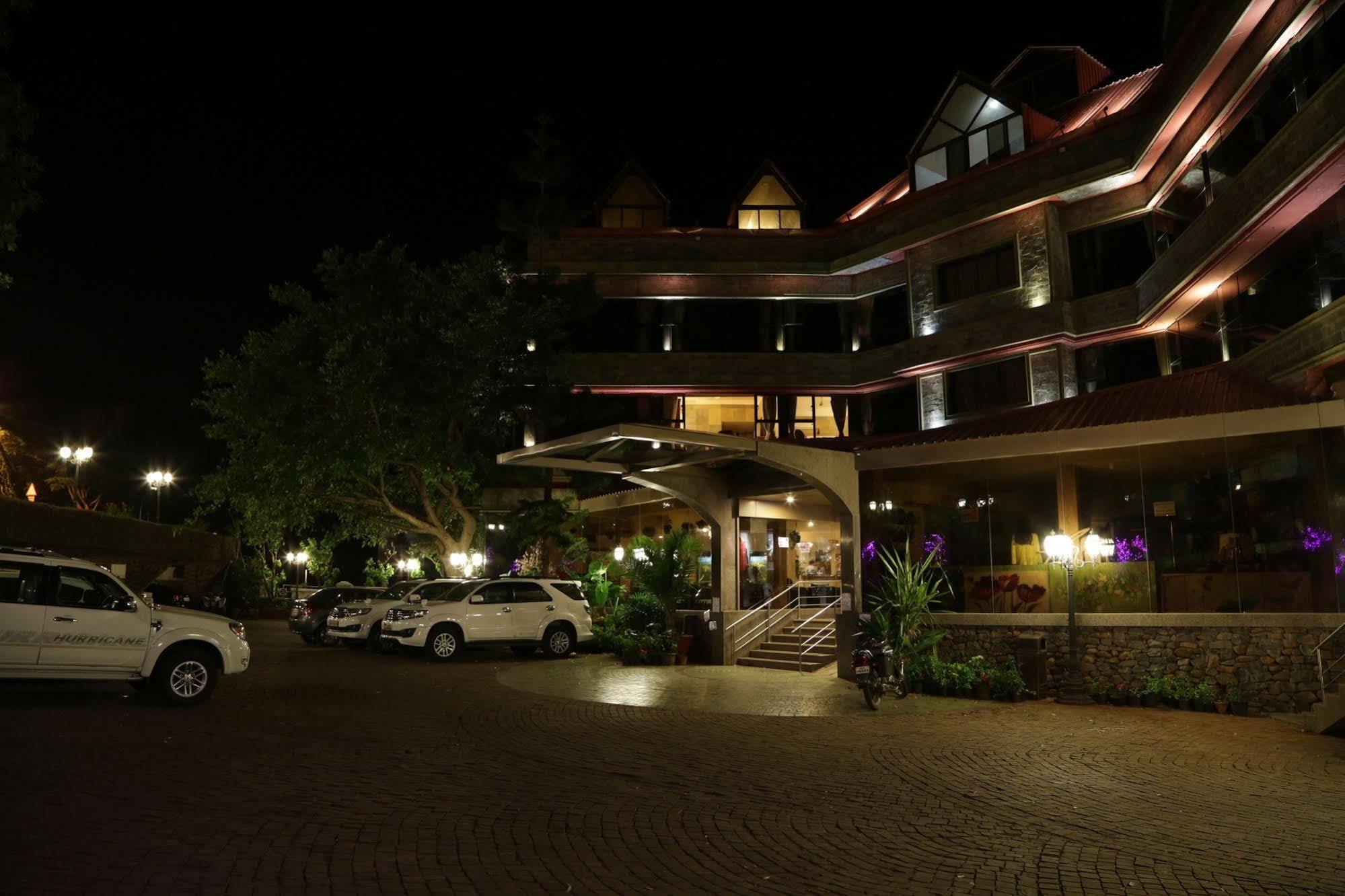 Ravine Hotel Panchgani Luaran gambar